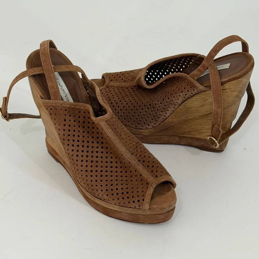 Diane von Furstenberg DVF Wedge Sandals 9.5M Brown Suede Perforated Wood Heel